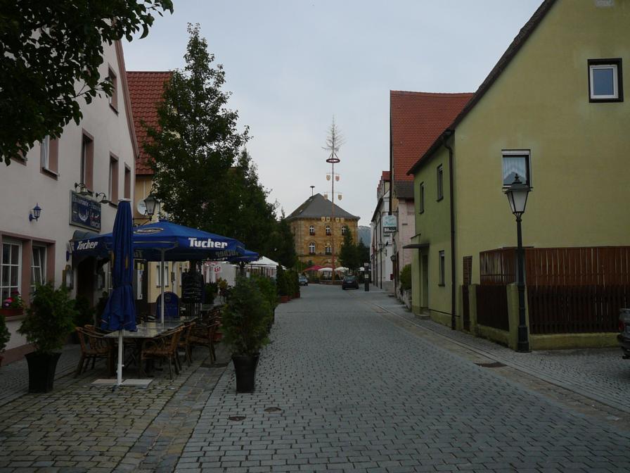 P1050679_896x672.JPG