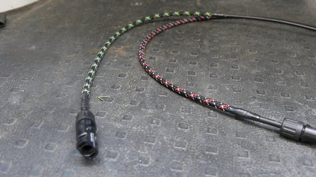 Kabel1.thumb.JPG.9eadd95f29ca7a2bf8824ecfbb530818.JPG